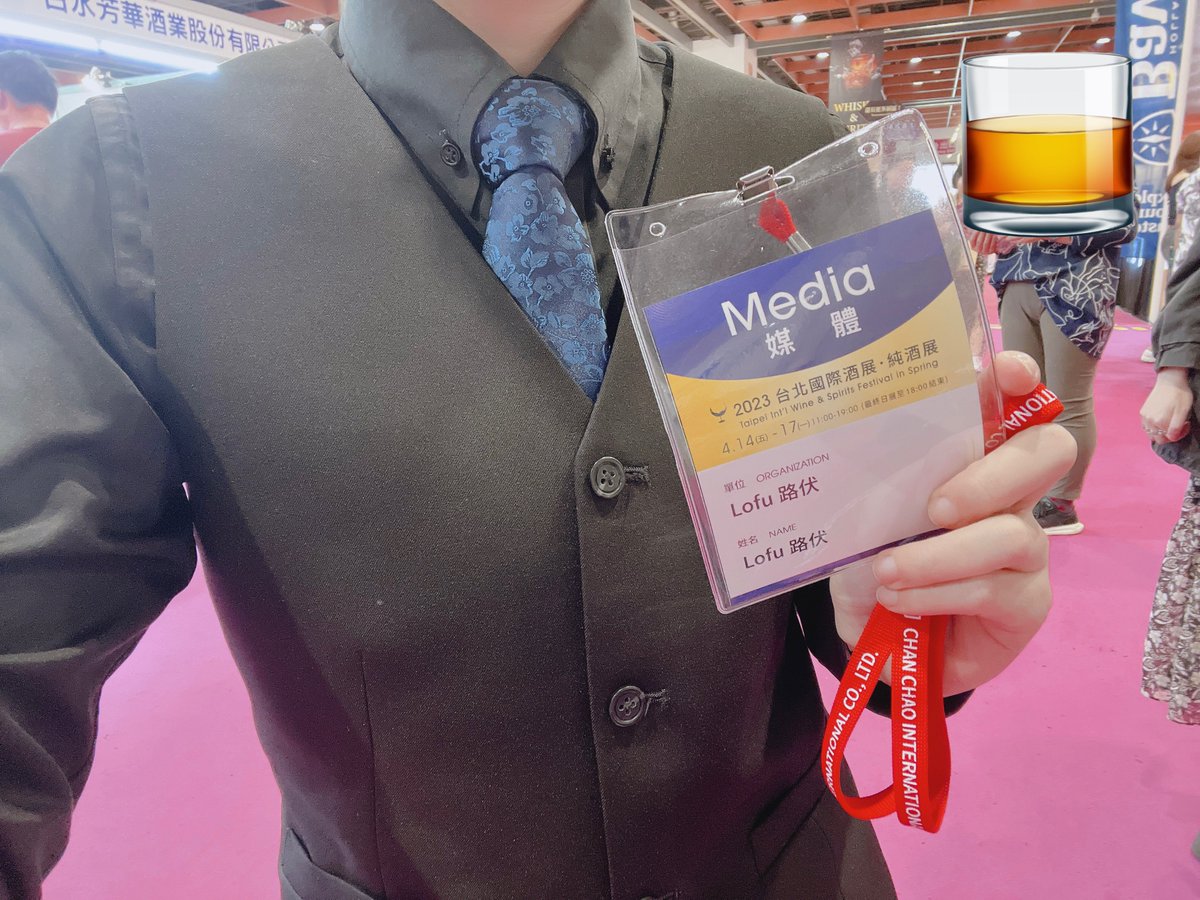 Lofu669988's tweet image. 突然想放個西服串

長年穿訂製西服的我，第一次把照片整理成一串

#調酒師 #西裝 #vtype