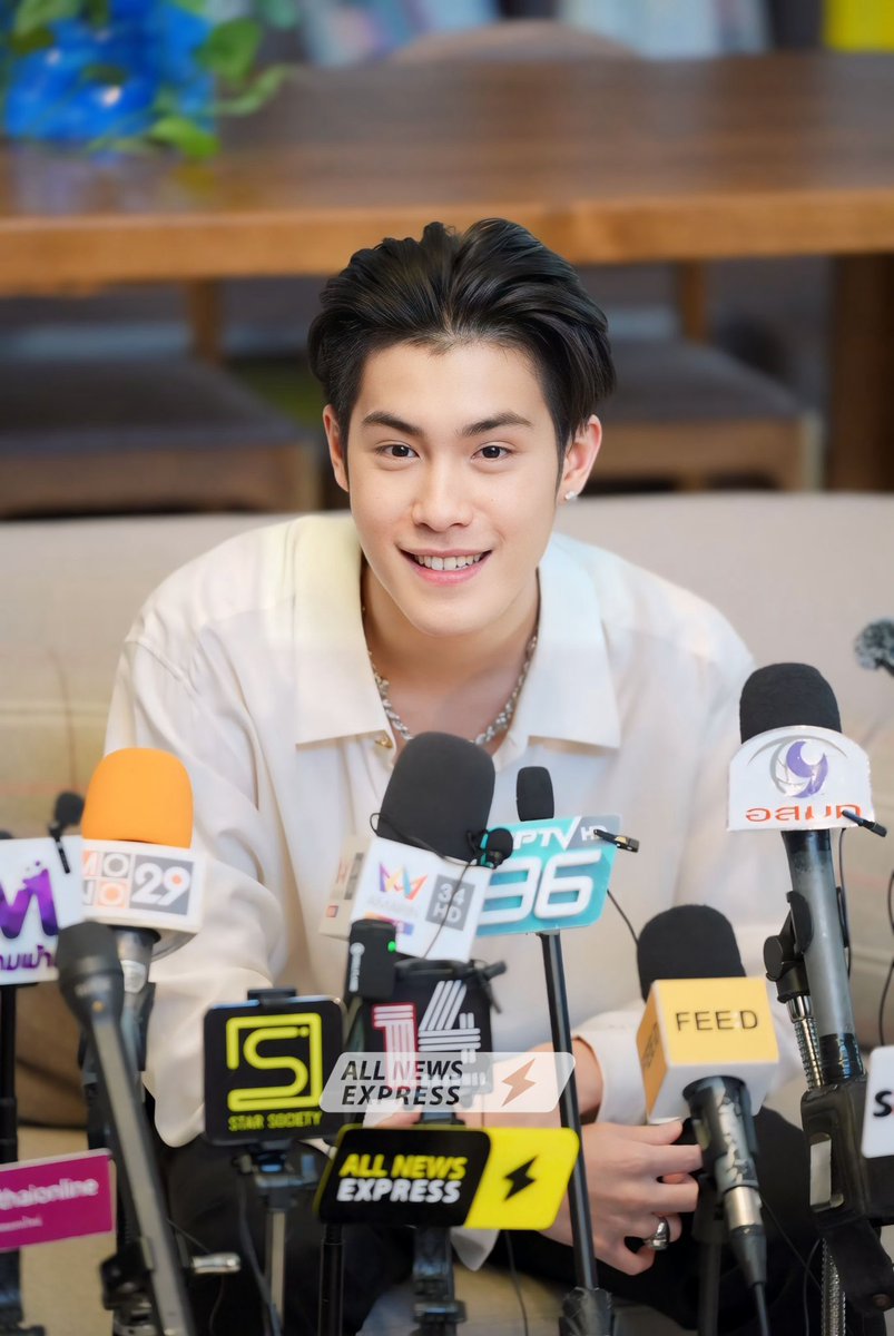 ALLNewsEXPRESS1's tweet photo. พูดคุยแบบ Exclusive  “JAONAAY“ คัมแบ็ค! ปล่อยชิงเกิ้ลใหม่ล่าสุด เพลง "รัก(LoveSong)" ที่เขียนมาจากความรู้สึกของตัวเอง

#รัก #LOVESONG
#JAONAAY #JAYMIDICHANNEL https://t.co/2px6AH02tt
