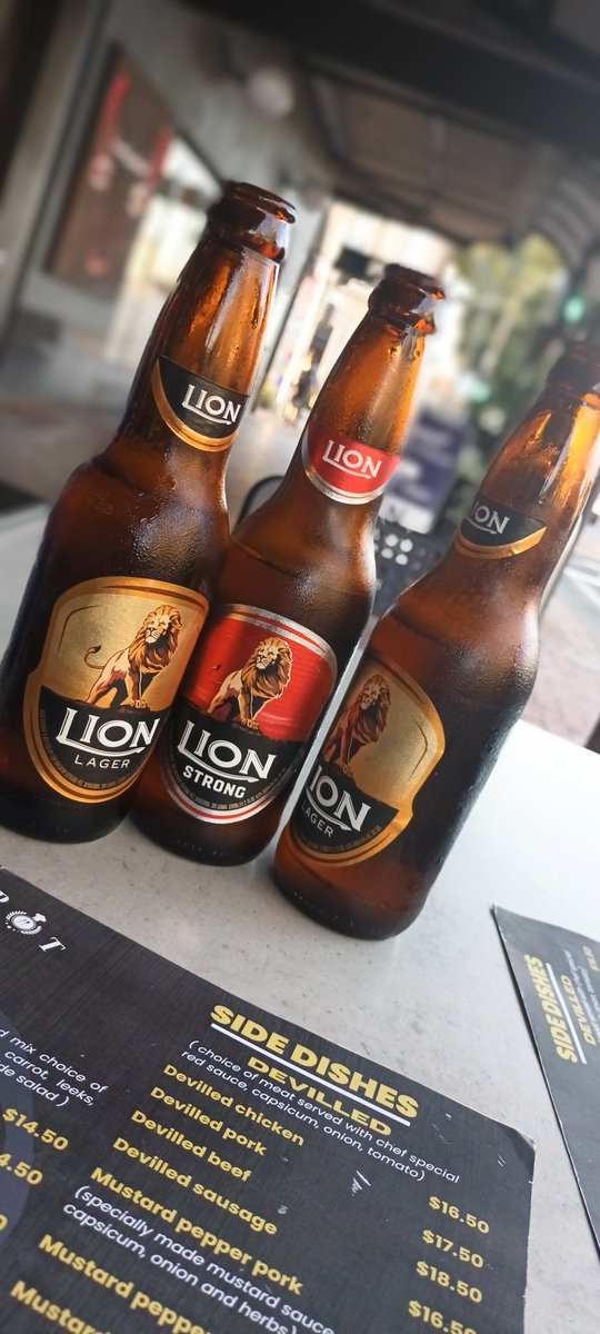 xenoswahid's tweet photo. When you miss Sri Lanka on a Friday evening #ssc #randoli https://t.co/qPbm0hJv9A