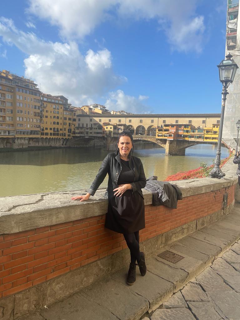 VanberghenEU's tweet photo. #Haveaniceday! Standing here on the historic #PonteVecchio in #Florence, it's clear how far humanity has come. From this ancient bridge to the "new bridge" of cyberspace... The good news? You can help shape the future of online platforms! 

Are you interested in a fairer and more open digital world? Join the online workshops on the Digital Markets Act (#DMA) - link below - and see how Europe is working for online citizens. These sessions will help you understand the impact of new regulations on online platforms and how you can participate in shaping the digital landscape.

Attend the Microsoft DMA Compliance Workshop (Online) The DMA, a groundbreaking EU regulation, aims to level the playing field for businesses and consumers online. This workshop focuses on #Microsoft's compliance strategy, providing insights into how the tech giant plans to implement the DMA's requirements.

Your Voice Matters
By participating, you can contribute to ensuring that the DMA effectively promotes competition, transparency, and user choice on online platforms.

Europe is leading the way in sustainable development, with initiatives that benefit the entire planet.

Join us in building a fairer digital world! 

Europe's Digital Markets Act empowers online users. #AI #DMA #EU @EU_Commission @RoboticsEU 
@DigitalEU  
https://t.co/qoTrxxIFKt