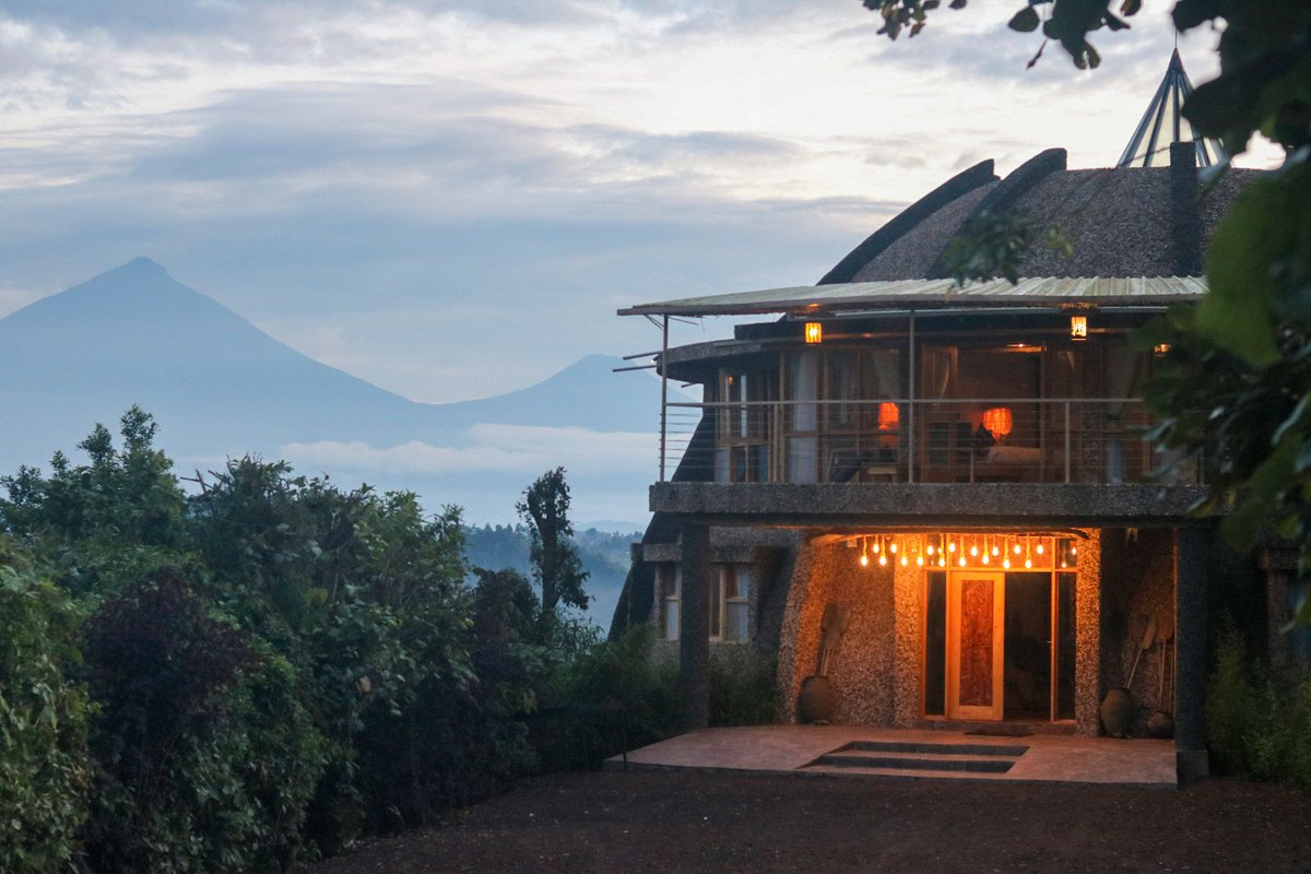 LoneWalker_256's tweet photo. "Discover nature's masterpiece and indulge in unparalleled luxury, where every moment is a journey of serenity and adventure."
📍Echifuha Tala Resort, Kisoro
🌍 Uganda, Africa https://t.co/O2PhHRSVg9