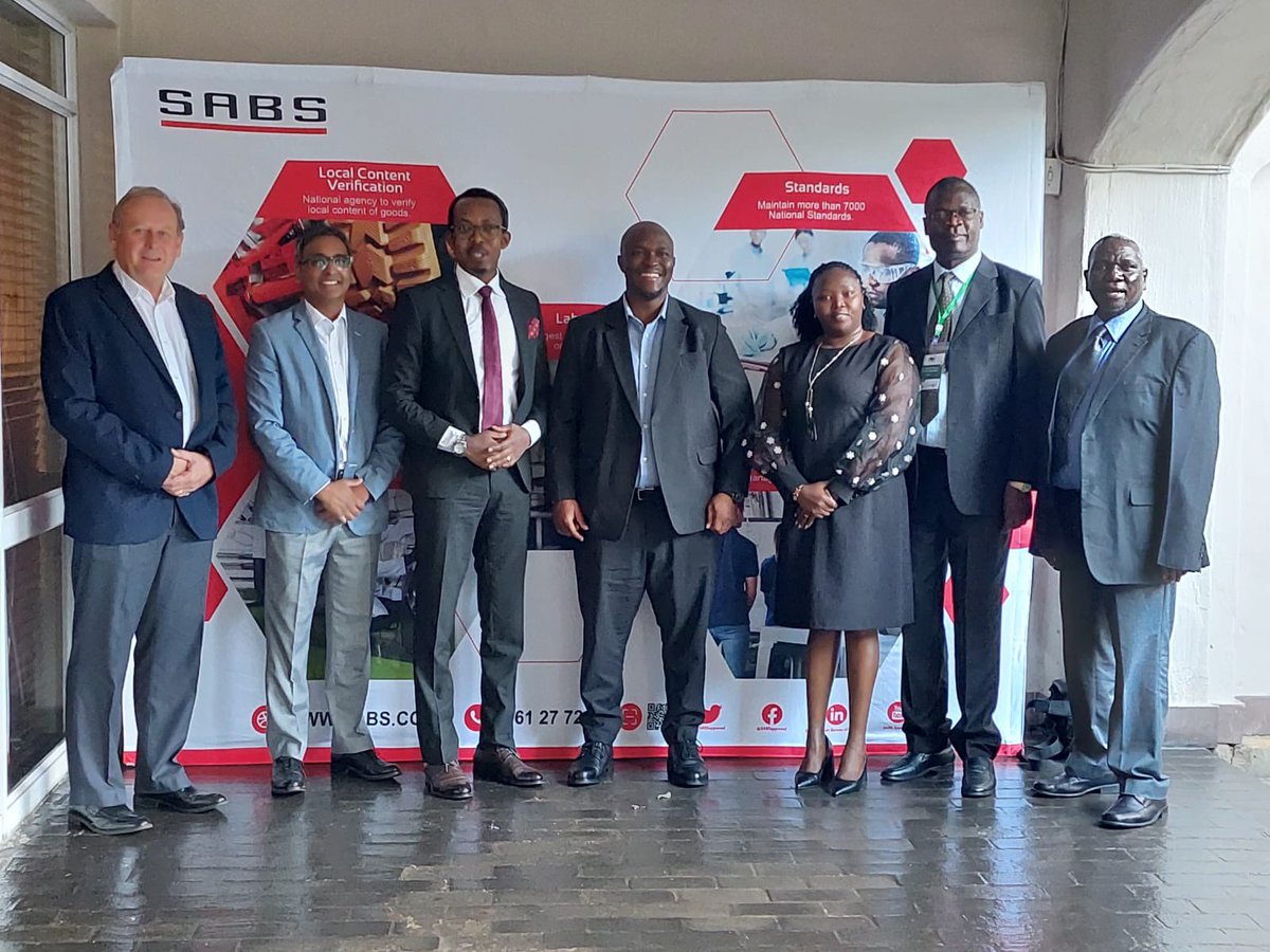 Mr. Lungelo Ntobongwana acting CEO of @SABSApproved and @nhermog the @ARSO_1977 SG with their team had a courtesy meeting ahead of the ARSO/TC 59, Automotive Technology and Engineering to discuss the impact of the harmonised standards for the automotive sector. 1/2