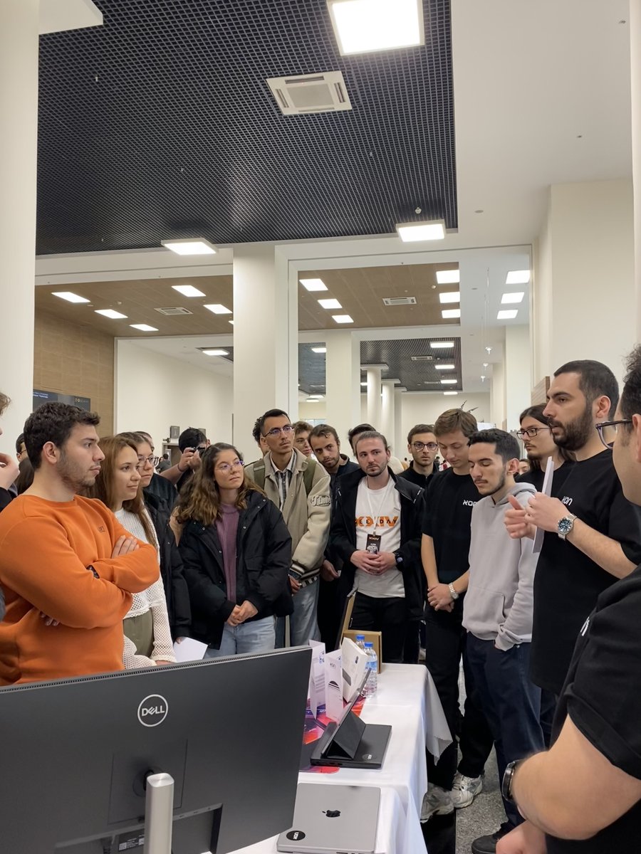 xontechnology's tweet photo. 2 Mart'ta düzenlenen GeekDay 2024'e sponsor olarak katıldık. Ödüllü puzzle etkinliğimizde 200'e yakın katılımcı yarıştı. Tüm katılımcılara çok teşekkür ederiz. Bir sonraki etkinlikte görüşmek üzere! https://t.co/PHLWku1Bol