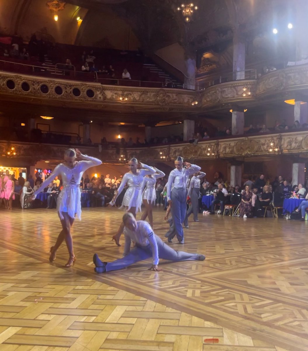 hopkins83's tweet photo. What an amazing weekend at the prestigious Blackpool ballroom tower !
Ella and her teams competed in 3 teams and came away as World champions, Vice Champions and a 5th place. 
@RCCS_MrKnottPE @RCCS_MrsPerry @RiscaCCS https://t.co/oSXomiiz0h