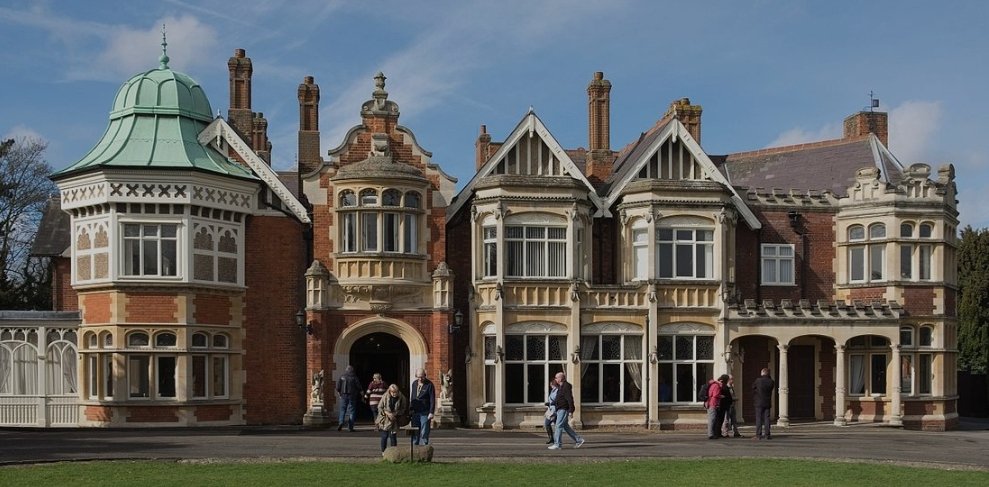 horizon_cc's tweet image. Our Y9 codebreakers were up and off early this morning to enjoy a day at @bletchleypark #enrichment #crosscurricular #personaldevelopment