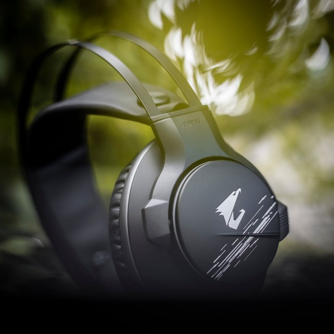 AORUS_DE's tweet photo. 🔊 Höre das Spiel, spüre den Sieg mit dem AORUS H1 Gaming Headset!

Hole dir jetzt das perfekte Headset für ein unvergleichliches Gaming-Erlebnis! 🎧 👉

🛒 https://t.co/6GQTr8jSWA

ℹ️ https://t.co/LP7Pj63XUd

#GIGABYTE #AORUS #BySa https://t.co/O1Kr1pXOid