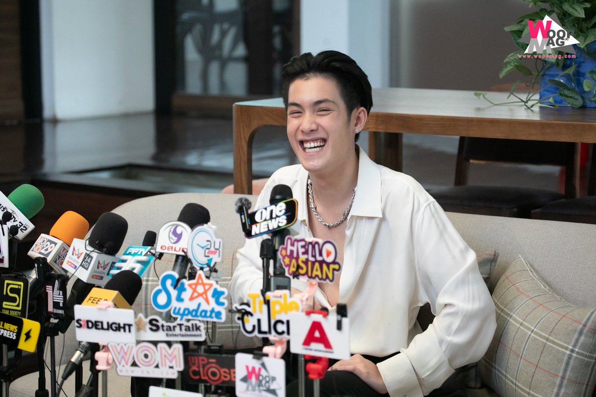woopmag's tweet photo. คัมแบ็คแล้ว! สำหรับศิลปีนสุดฮอต "JAONAAY" (เจ้านาย จินเจษฏ์ วรรธนะสิน) พี่ใหญ่แห่งค่ายเจมีดี (JAYMID!) ปล่อยซิงเกิ้ลใหม่ล่าสุด เพลง รัก (LoveSong) ในแนวเพลงป๊อบใสๆ จังหวะสนุกชวนโยกกันแบบเพลินๆ

#รัก #LOVESONG
#JAONAAY #JAYMIDICHANNEL
#WOOPMAG https://t.co/ksbxvZVr33