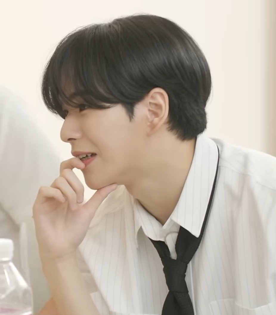 ytbbtrsr's tweet photo. Waitttt.. 
True Beauty?!!!! 😲

#JAEHYUK × #YEWON × #HARUTO 
@treasuremembers https://t.co/5tUUjogwEb