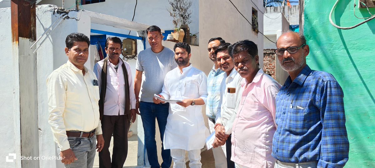 Gaurav_BJP12's tweet photo. आज "लाभार्थी संपर्क अभियान" के तहत सागर विधानसभा के संजय नगर के बूथ संख्या- 193 में लाभार्थियों से संपर्क किया ।
#लाभार्थी_संपर्क #लाभार्थीसंपर्क #labharthisamparkabhiyan #BHARTIYEJANTAPARTY #labharthi https://t.co/u8MpyB0iQl