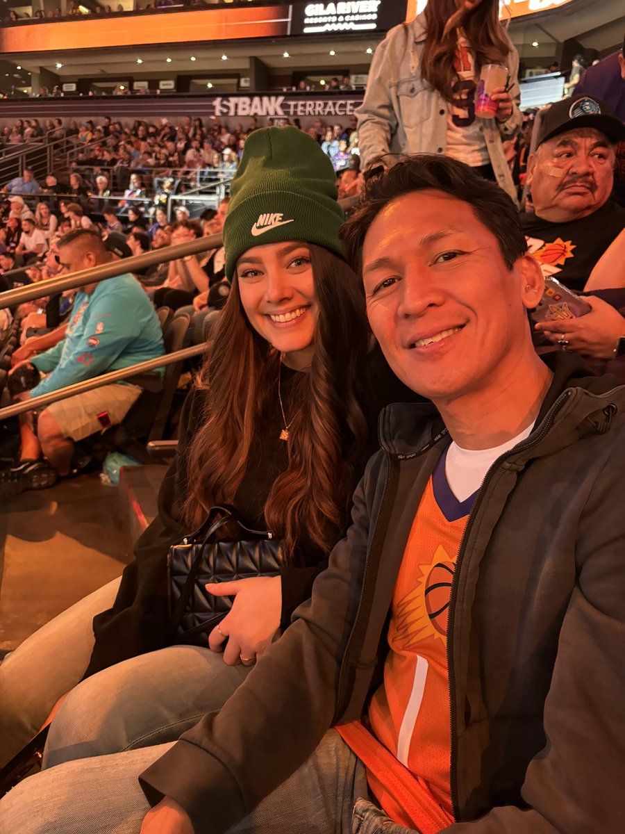 Crysthedoula's tweet photo. Love these #PHNXtakeover opportunities. @LindseySmithAZ, @Espo, @FlexFromJersey, and @Saul_Bookman will talk hoops and anything else. Bring your family or come solo. I promise you’ll feel welcome. https://t.co/n1dIhLra0R