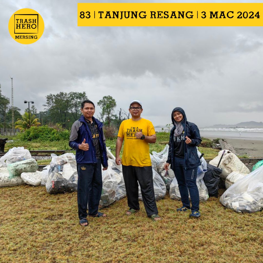 THMersing's tweet photo. #cleanup ke-83. 406.7 Kg. 30 #sukarelawan dengan 4 orang #trashherokids https://t.co/yW79SpmFKm