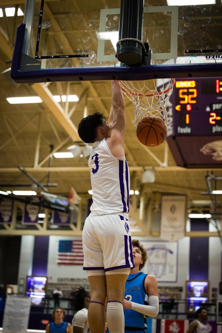 <a href="/PrepHoops/">Prep Hoops 🏀</a> Collinsville IL Senior
2024 Nick Horras <a href="/nick_horras/">Nick Horras</a> 
Career stats
1035  Varsity points | 47.4 FG% | 37.5 3PT% | 70.6 FT% | 391 Rebounds | 345 Assists | 70 Steals | 25 Blocks