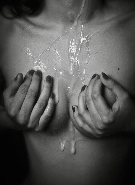 有情侣或者夫妻想要拍这种的吗？ 可以创作一下
坐标：杭州
#人体 #人体摄影 #夫妻 #杭州情侣 #杭州私房 #杭州线下 #私房约拍