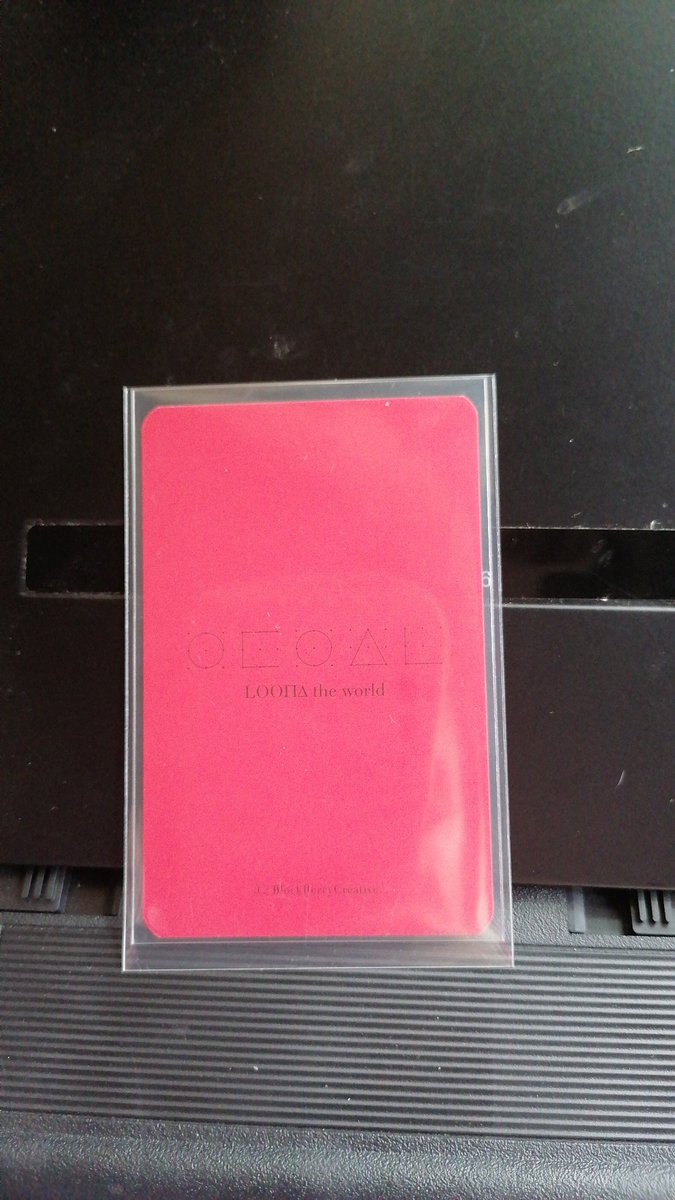 YunksCart's tweet image. wts lfb ph only

Chuu 12:00 why not? ver A pc

P120

- no dents
- mod: j&amp;amp;t, gogo xpress, sdd or sabihin niyo lang prefer niyo
- mop: pnb, gcash, paymaya