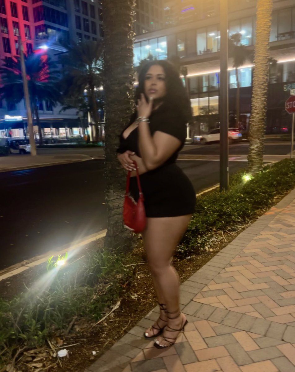 damnnittalana's tweet photo. she a Flawda baby ❤️. https://t.co/tOsg6O140U