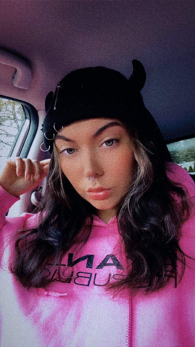 jesaminesage's tweet photo. demon time all the time https://t.co/qSBpIOMCX1