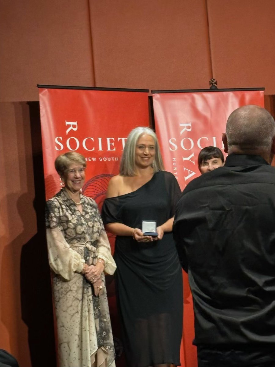 Congratulations to Prof Moninya Roughan, recipient of the 2023 Clarke Medal 2023 from the @royalsocnsw, the oldest learned society in the Southern Hemisphere. @moninya follows in the footsteps of Douglas Mawson in receiving this prestigious award! @UNSW @OceanRes_UNSW