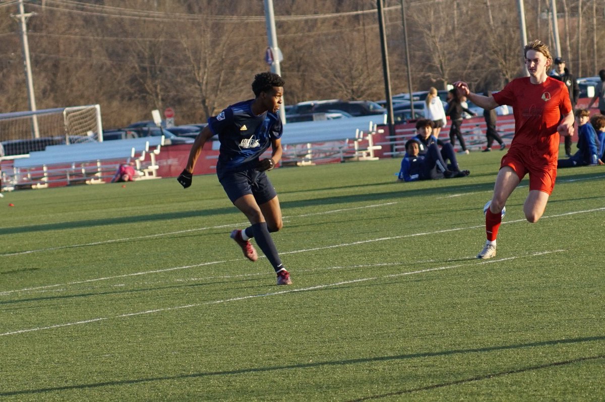donovan_tabb's tweet photo. Guess who’s back! 📣🙌🏾🔥👀#RoadToRecovery #StrongerThanYesterday
#GodIsGreat #ILoveThisGame @LouFuszSoccer @DaytonMSoccer @SIUEMensSoccer @UIndyMSoccer @SLUMensSoccer @lfamlsnext https://t.co/ZL3fxJexCW