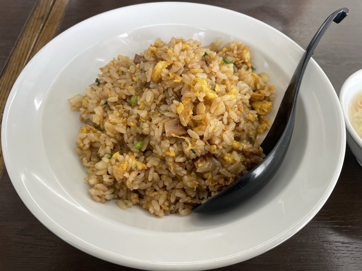 今日のお昼

意外と居酒屋のチャーハンが1番美味しかったりする