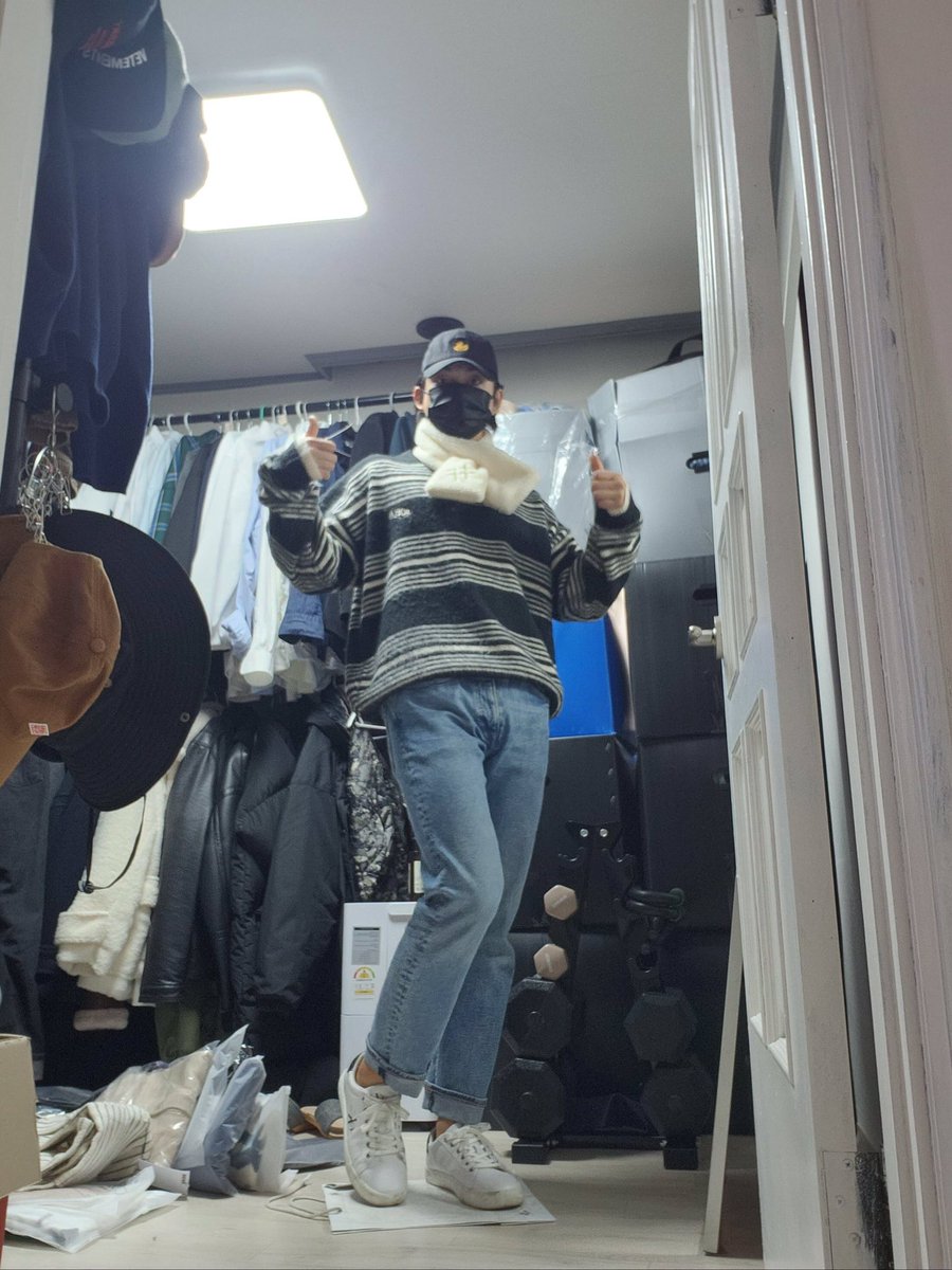 Yoondokachu's tweet photo. TOPI BEBEKNYA DIPAKE AAAAAAAA https://t.co/D3bjZGlYMI