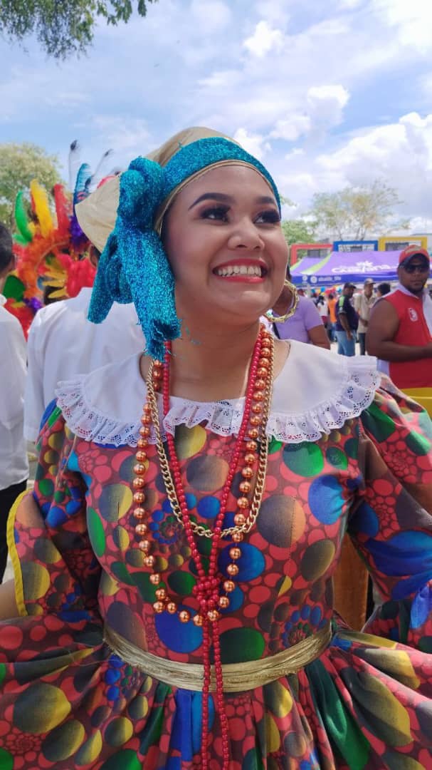 #4Mar | 🇻🇪 📢¡ETIQUETA DEL DÍA! ▶️

#MarzoDeVictorias

¡Un país que no se detiene!