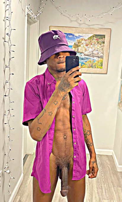 💜💜😎🤟🏾💜💜😈 https://t.co/8gG4JvTfgt