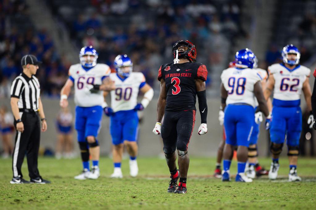 AidenKnapke's tweet photo. #AGTG After a great conversation with @Coach_SchmidtE , I am blessed to say I have received an offer from @AztecFB!!! @CoachSumlerSDSU @cjmcgorisk @DarianLH3 @TheHC_CoachLew 

@CreekFB @CCNextLevelFB https://t.co/L3Lixwnk17