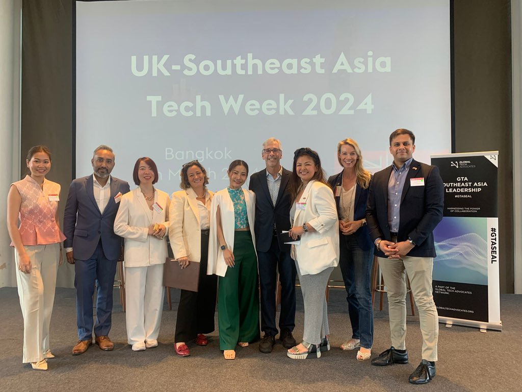 What a team! Meet the amazing @GlobalTechAdv leaders from ASEAN! @TechThailandAdv @techmalaysiaadv @techSGadv @techphadvocates @techVNadvocates at #UKSEATechWeek