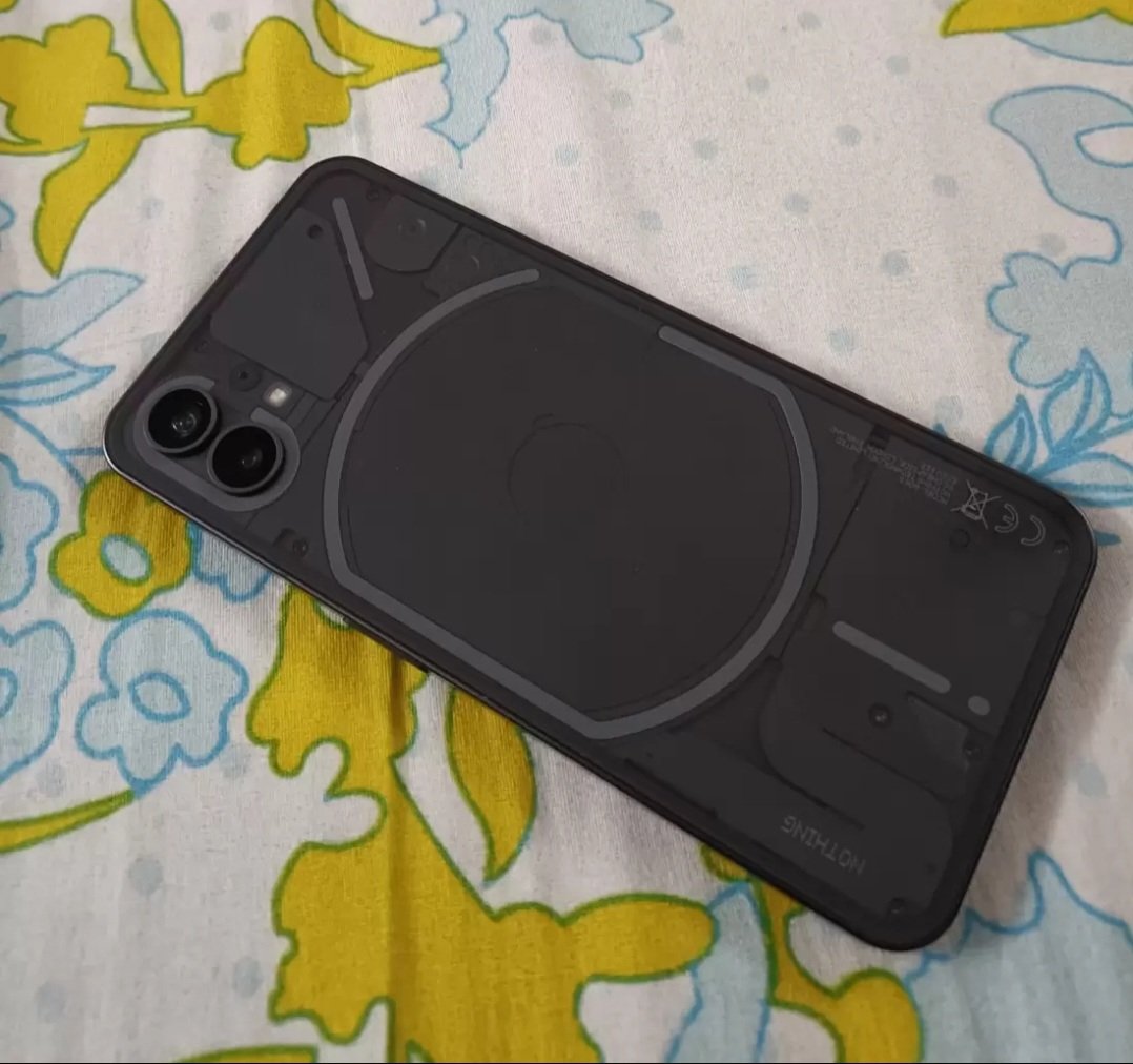 kindAaliya's tweet photo. Whoever quotes this tweet and gets 0 likes,0 retweets, and 0 comments before 8:30 tonight, will win nothing phone 1

Colour - black. 
You can do multiple quote but account shoud be public.

2 units available for giveaways!

Result will be announced at 10 pm tonight. https://t.co/r04UCj4p2p