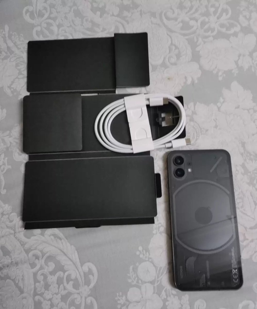 kindAaliya's tweet photo. Whoever quotes this tweet and gets 0 likes,0 retweets, and 0 comments before 8:30 tonight, will win nothing phone 1

Colour - black. 
You can do multiple quote but account shoud be public.

2 units available for giveaways!

Result will be announced at 10 pm tonight. https://t.co/r04UCj4p2p