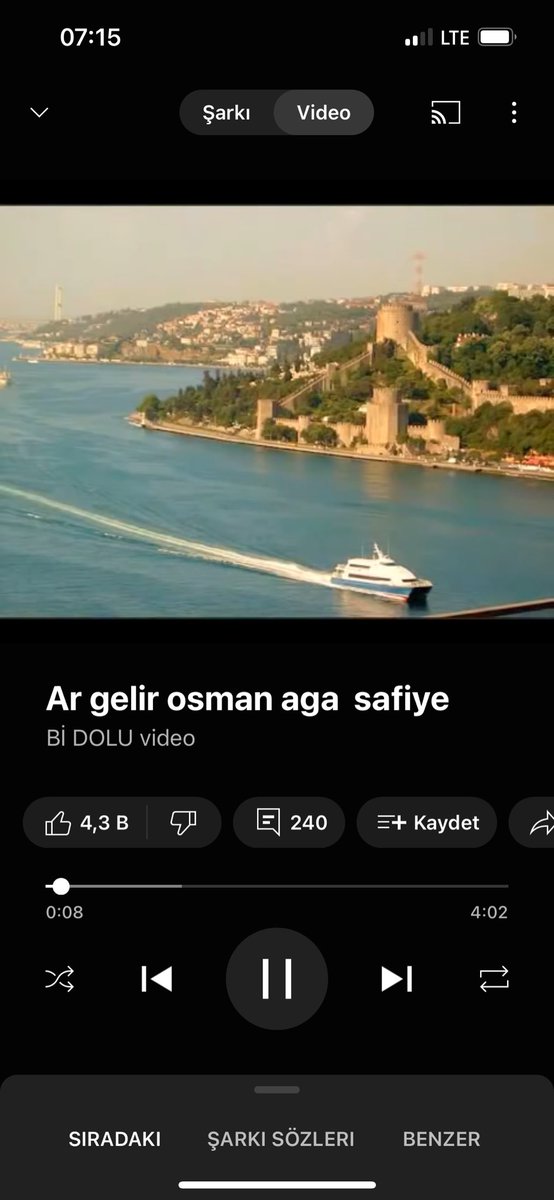 burcucucee's tweet photo. Güne bu şarkıyla başlıyorum bugüne anca bu şarkı yakışır https://t.co/df8avqdAtk