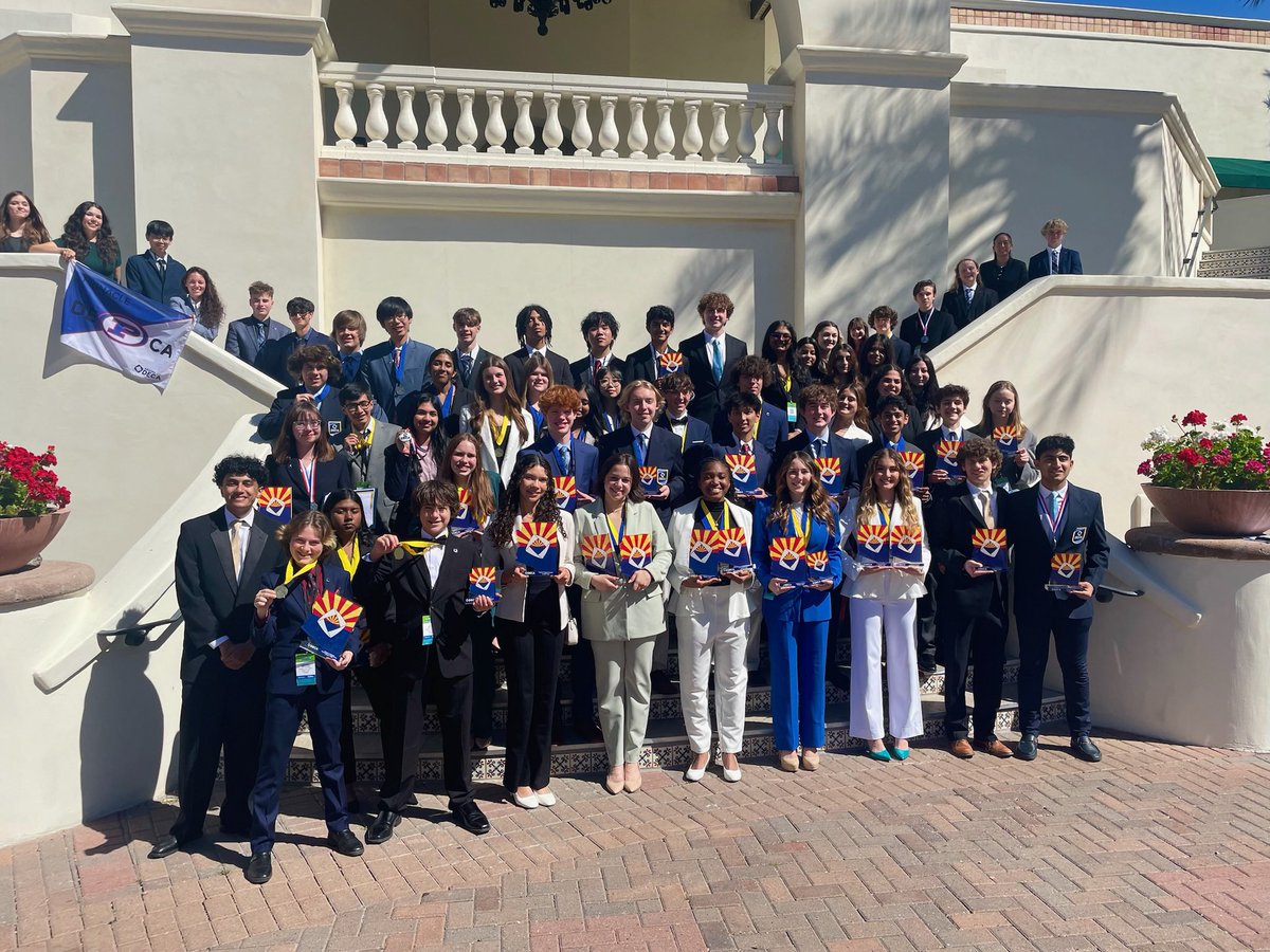 PinnacleDECA's tweet photo. Pinnacle DECA is SO proud of all of our competitors today! https://t.co/GxNa4b6VIG
