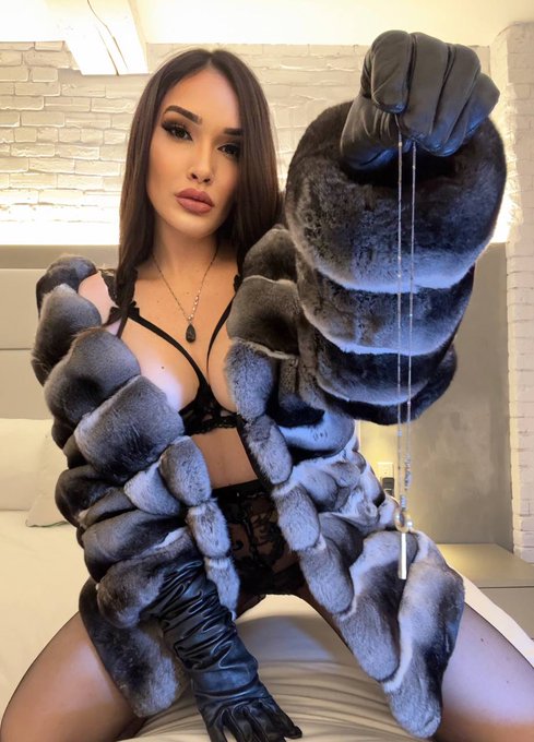 Your key see more action than you, loser!! 🔑⛓️ https://t.co/vObJCQBUSm<a href="/tag/clip"class="tags"><span>#clip</span></a>