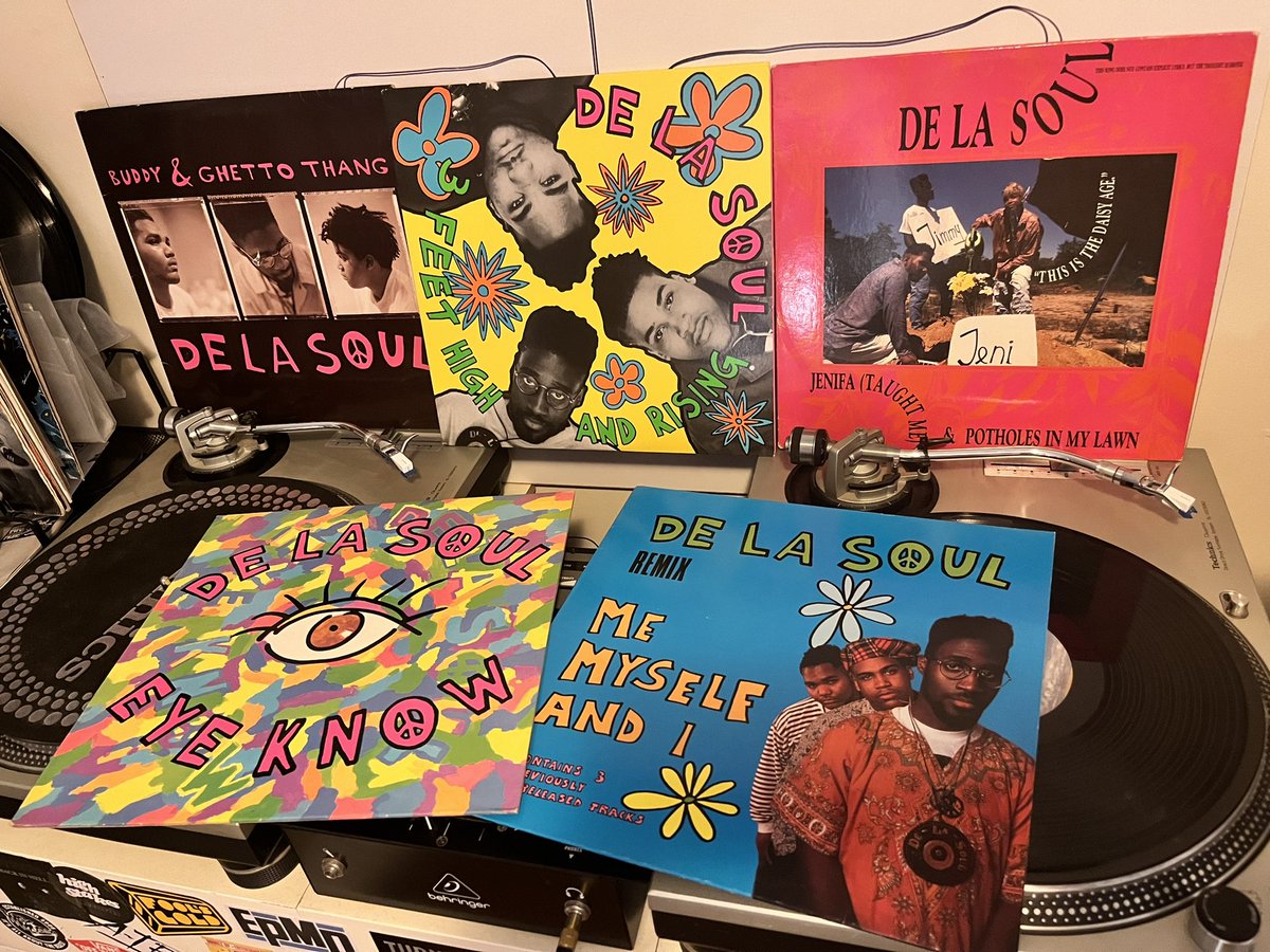 3 Feet 35 years old and rising.