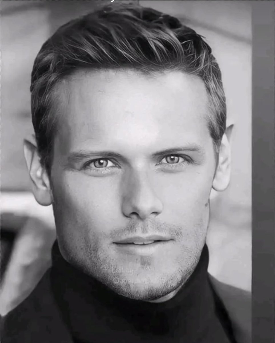 #SamHeughan Just....