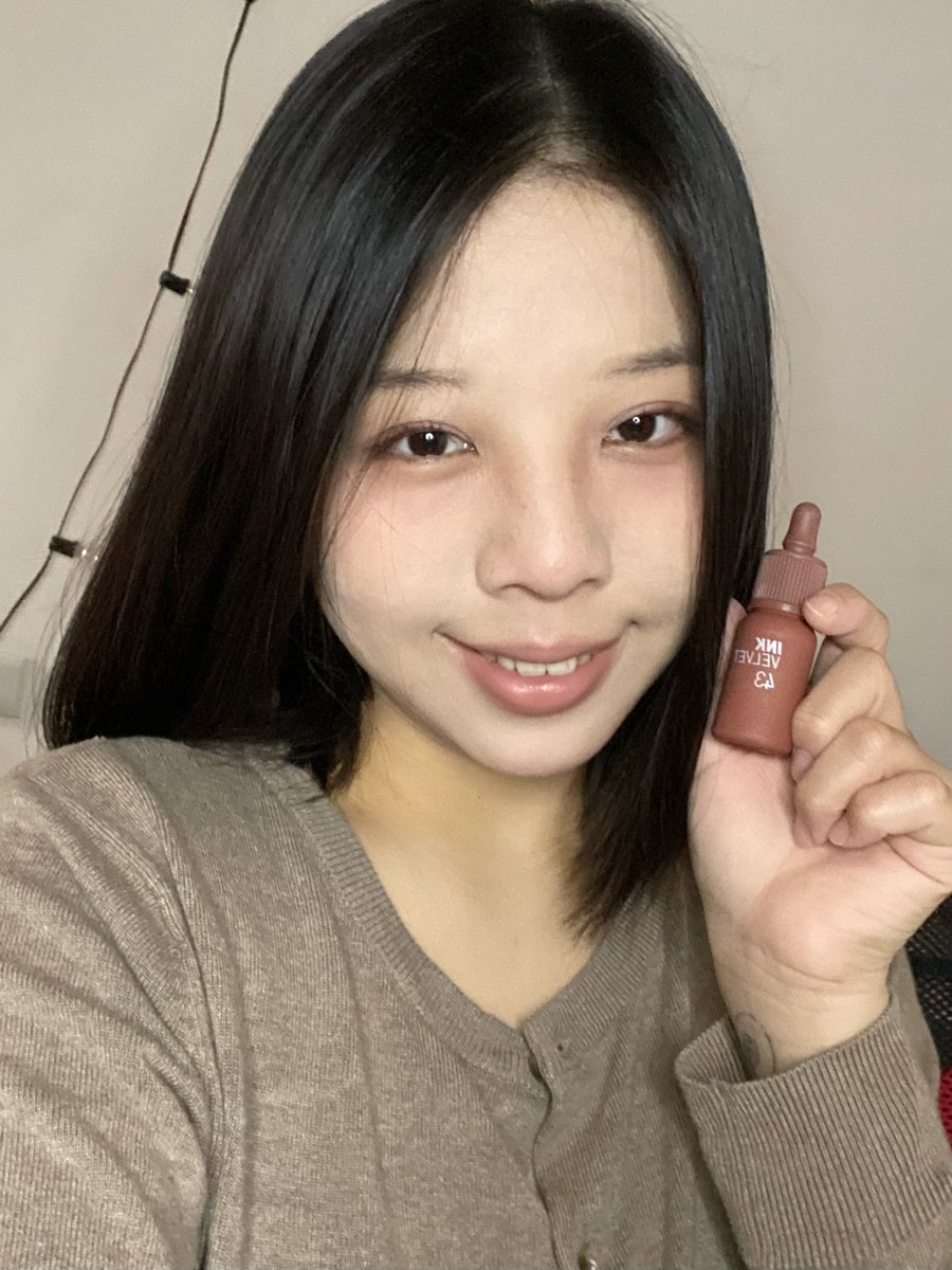 mercy8609's tweet photo. 唇釉好看嗎？

💄lipstick： peripera_official  
#peripera #lipstick https://t.co/cMcPdnrQL8