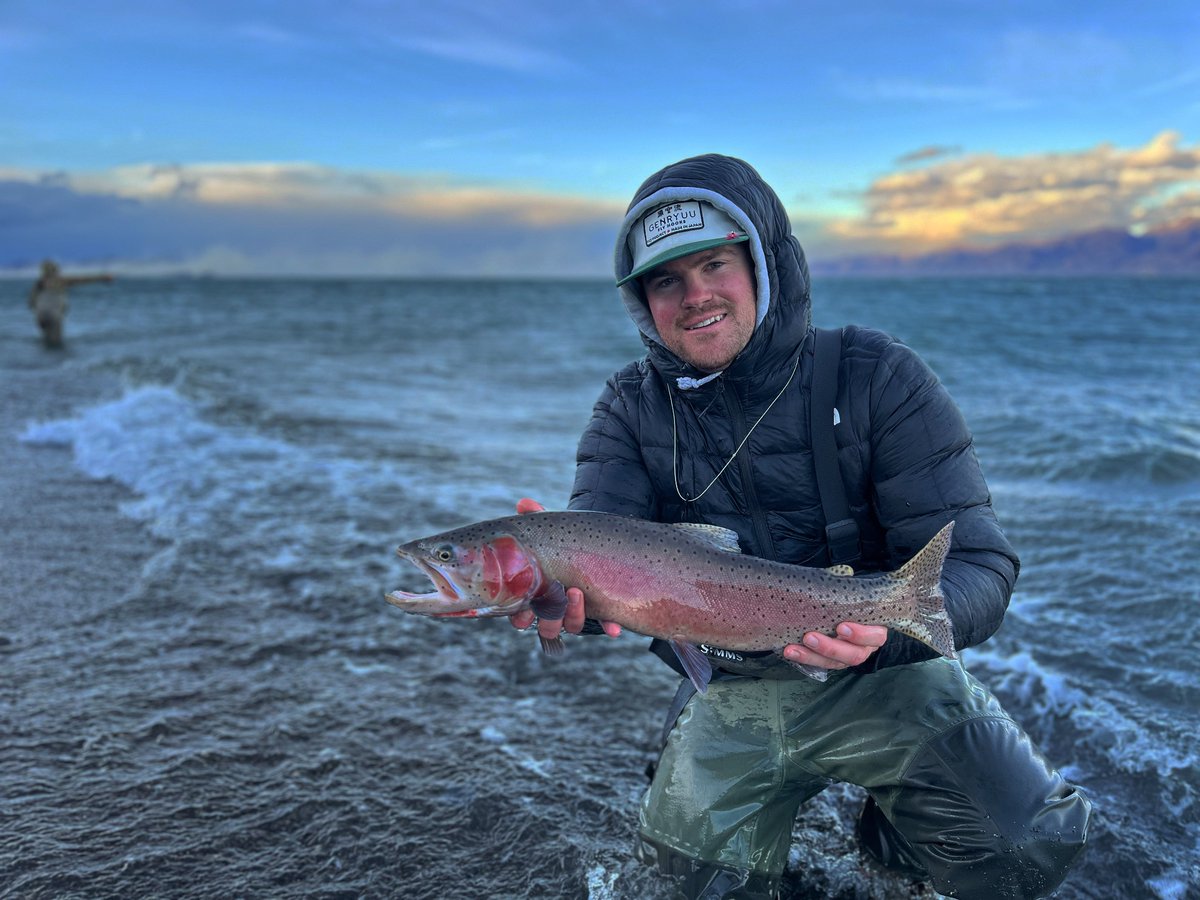 Ended the week at Pyramid Lake with a couple dozen fish between the team fishing in some pretty tough conditions. The two biggest tipped the scales at 16 and 11 pounds. What an absolutely ridiculous fishery, I’ll be back.