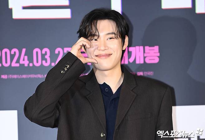 sukinoww's tweet photo. 성철아 너 인물났다 어디 나가지 마라 https://t.co/jOwKCygrBi