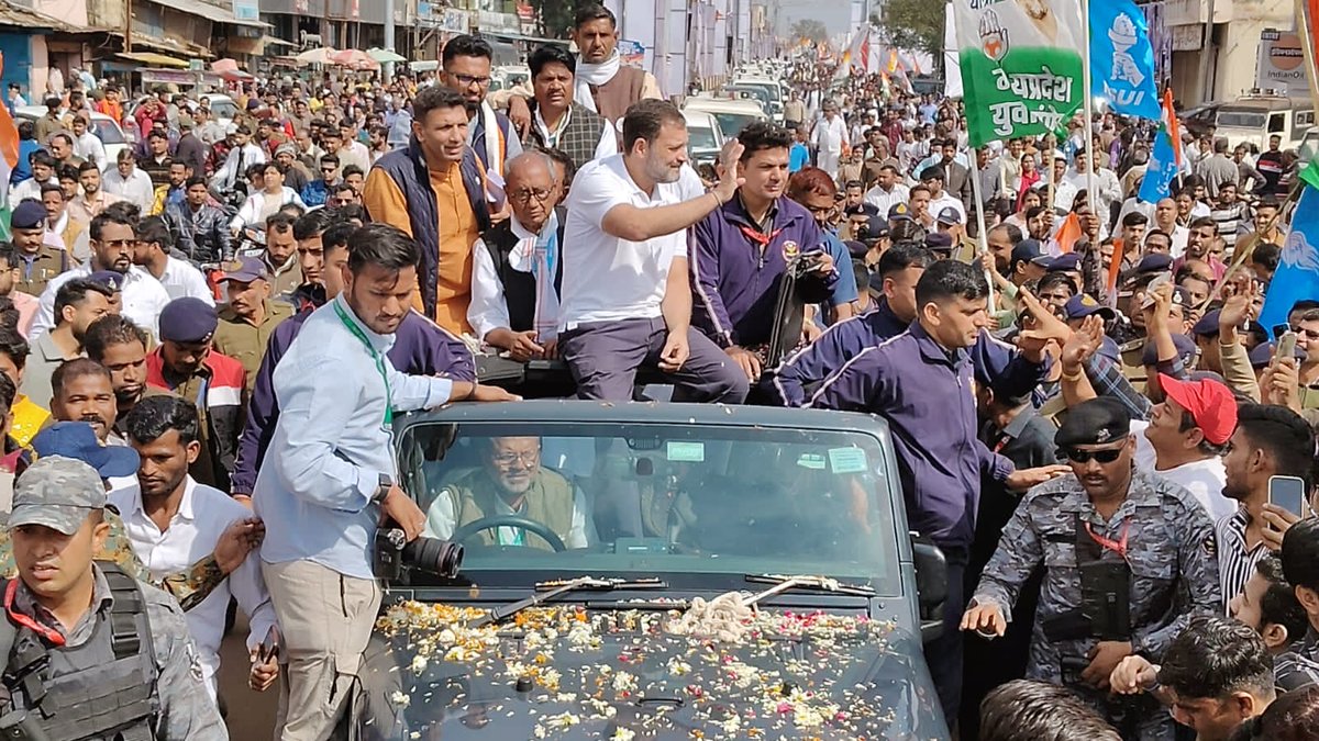 INCMP's tweet photo. श्री राहुल गांधी जी के नेतृत्व में जारी भारत जोड़ो न्याय यात्रा शिवपुरी से प्रारंभ।

मोहब्बत का कारवां बढ़ता जा रहा है।

#BharatJodoNyayYatra https://t.co/Lfq3gpGZwl
