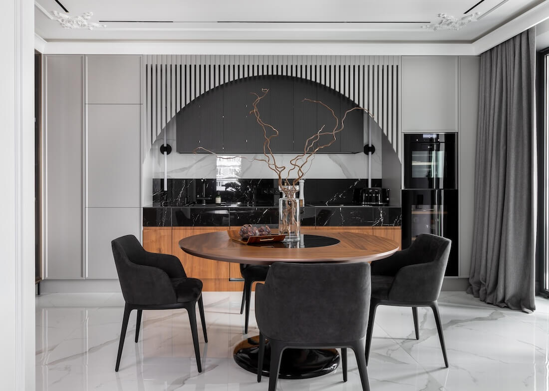 AmazingArchi's tweet photo. Galina D3, Minsk, Belarus by Novu Classic Interior

Read more: https://t.co/a0HwywFGIW

The apartment of 86 m2 is located in the elite housing estate "D3". Our studio created the project for a young family with two children. 

Photography: Sergey Pilipovich

#amazingarchitecture  #apartments