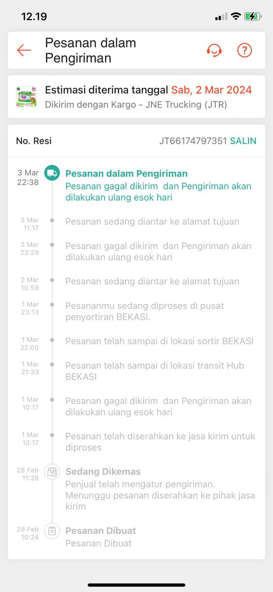 peppermintya's tweet photo. @JNECare eh sampah tolong dong dibantu. Gimana ini paket saya. Saya sangat butuh barangnya! https://t.co/PWBcCS6ZaT
