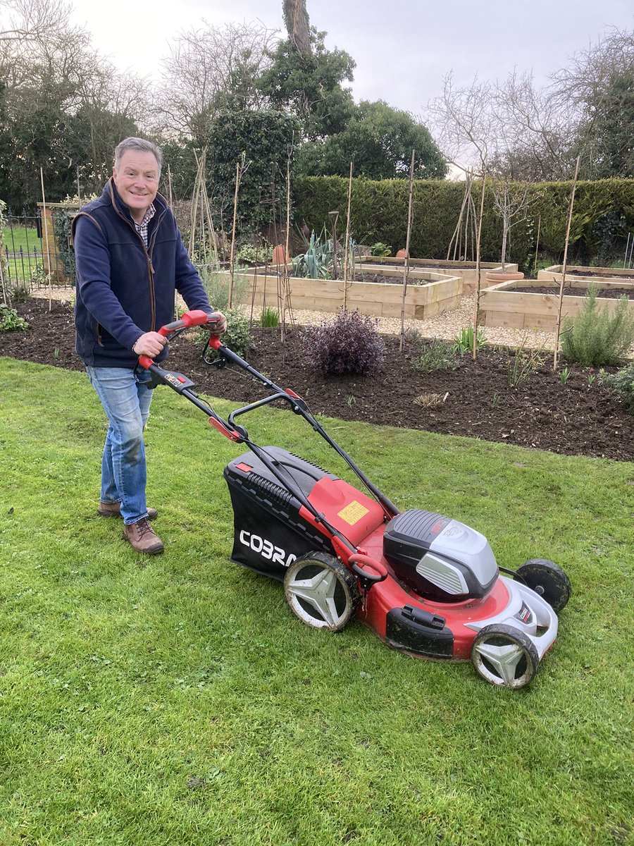 Sunday gardening tidying the veg beds and forking through the borders. Even managed to mow and edge the lawns with my battery mower before it started to get dark. Roll on more dry days please! 
 #gardening