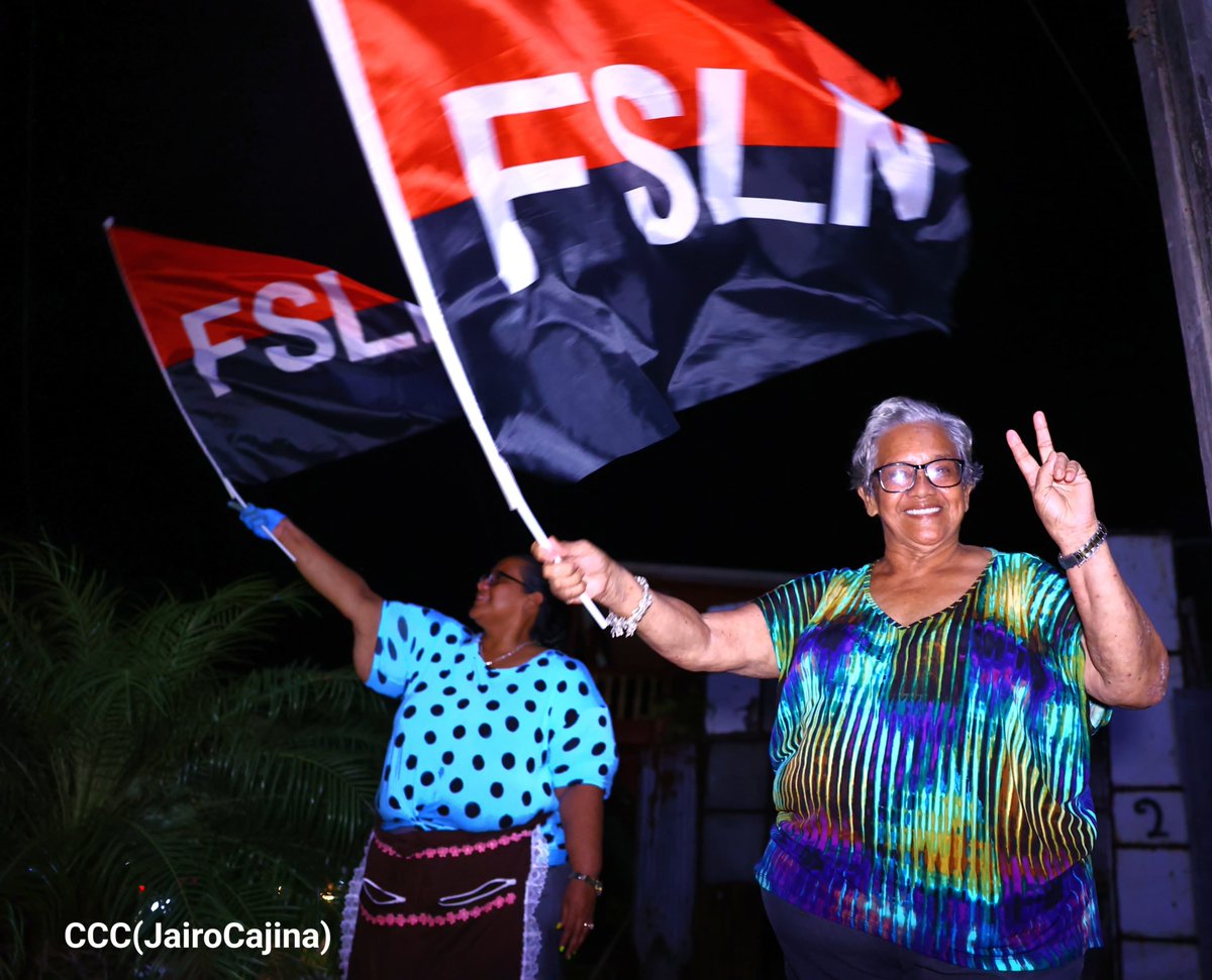 el19digital's tweet photo. #VictoriasCaribeñasFSLN
Tras el cierre del proceso electoral en el Caribe Nicaragüense, las familias destacan el ambiente de paz y tranquilidad que marcó la jornada. El compromiso ciudadano y la convivencia pacífica resaltan el espíritu democrático de la región. https://t.co/pNXes65jpw