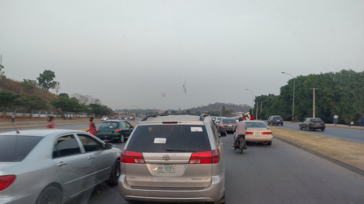 Austynzogs's tweet image. @Gidi_Traffic 06h58: AYA is always a nuisance because of the activities of Kabukabu drivers picking and dropping passengers and absence of relevant Traffic Management Authorities #AbujaTraffic