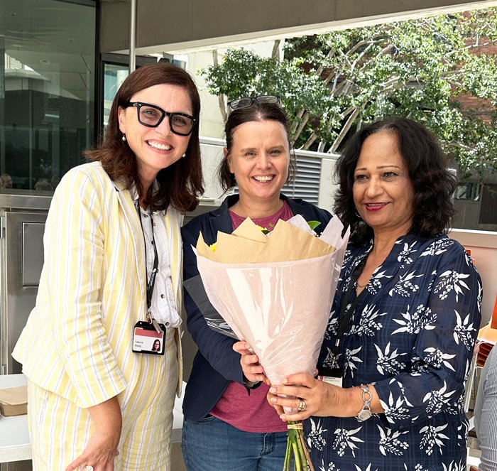 QIMR Berghofer (@qimrb_institute) on Twitter photo Farewell + thank you to Prof <a href="/drKhannaKK/">Kum Kum Khanna</a> + some of her lab team who are moving to <a href="/MaterResearch/">Mater Research</a>!
Professor Khanna started as a Research Officer at QIMR Berghofer in 1991 and has made a significant contribution to the Institute ... Farewell + thank you to Prof <a href="/drKhannaKK/">Kum Kum Khanna</a> + some of her lab team who are moving to <a href="/MaterResearch/">Mater Research</a>!
Professor Khanna started as a Research Officer at QIMR Berghofer in 1991 and has made a significant contribution to the Institute ...