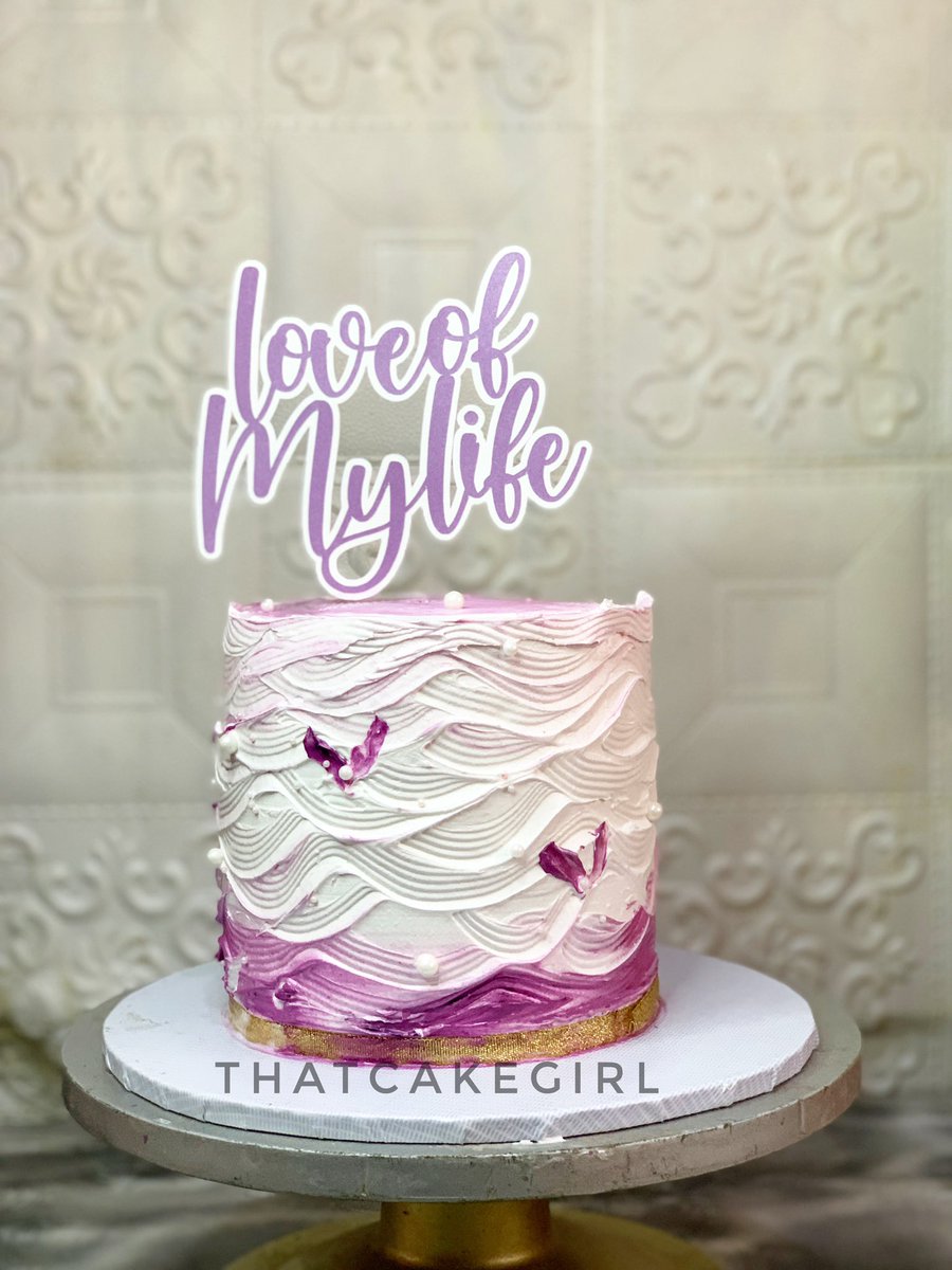 omo_onicake's tweet image. “My girlfriend’s birthday is on Sunday, can you make something really cute in Purple for her?”
Then I made this really beautiful cake for the love of my client’s life”🥹💜
Price - 22,000
Location- ABUJA
To order, please send a DM
#AbujaTwitterCommunity
Pls Rt