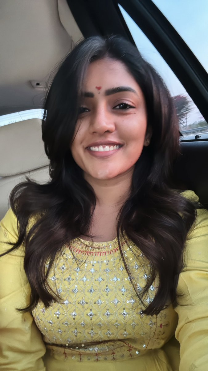 YoursEesha's tweet photo. 😊 https://t.co/LW82BRFIHp