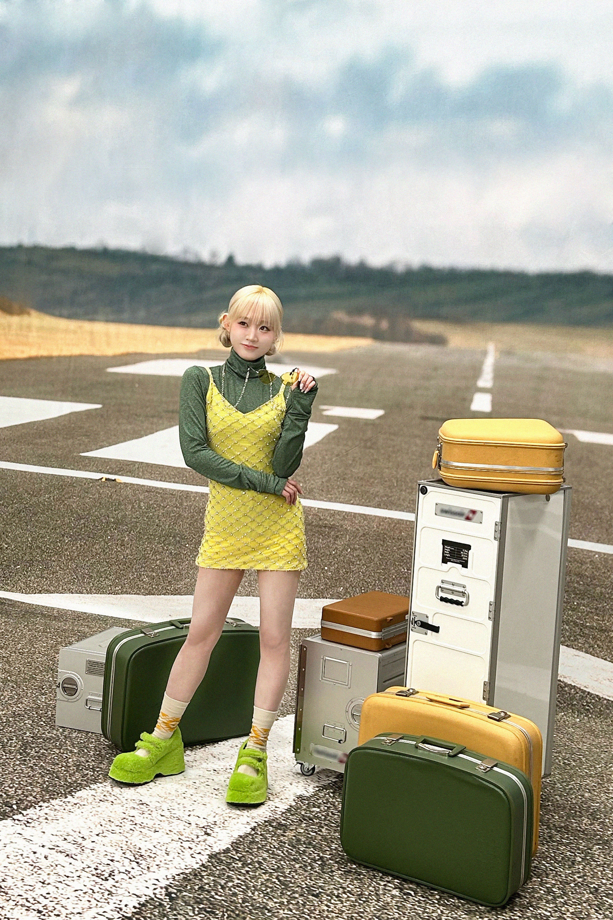 GHziUsRaYAAccce?format=jpg&name=4096x4096