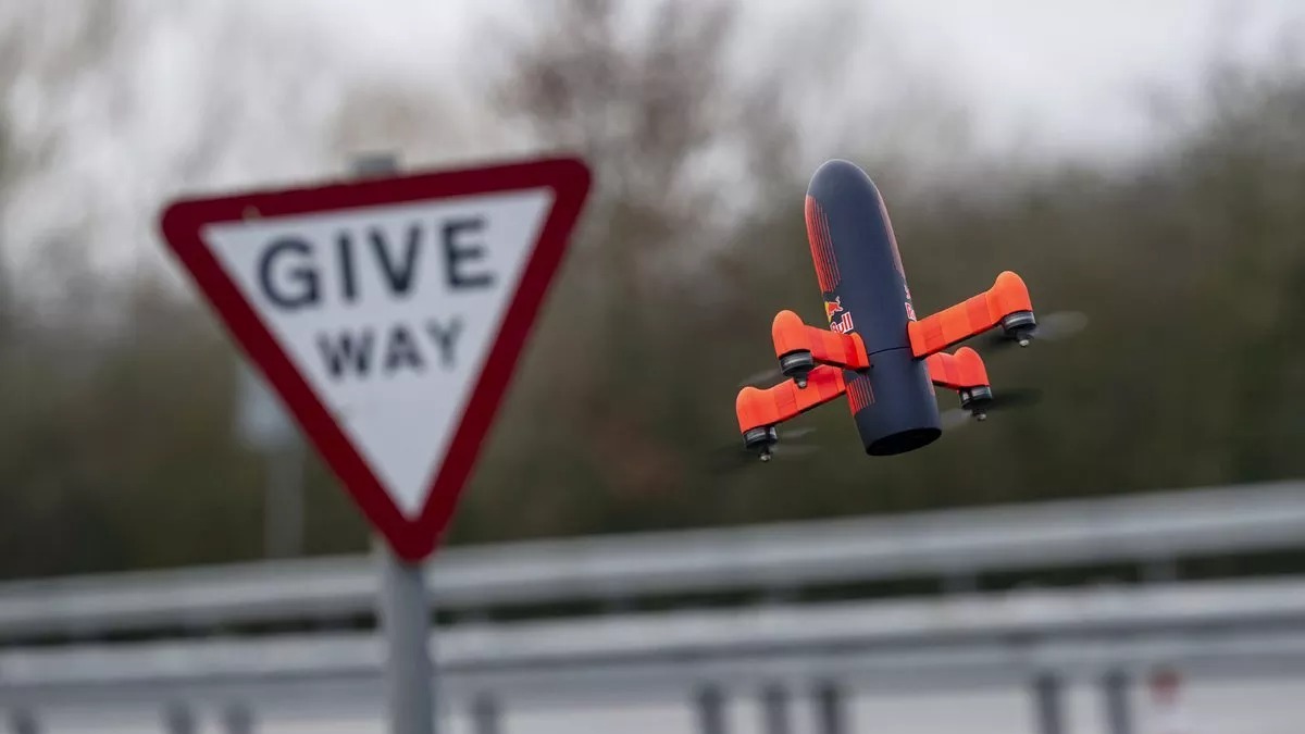 CeotechI's tweet photo. Formula 1: Red Bull Racing crea un drone FPV da 354 km/h
#Corse #DroneGods #Droni #DroniFPV #F1 #Formula1 #GoPro #Innovazioni #MaxVerstappen #Notizie #Prestazioni #RedBull #RedBullRacing #RipreseAeree #ShaggyFPV #Tech #TechNews #Tecnologia #Velocità
https://t.co/VRP86s8Asl https://t.co/VqKYL6sEhj