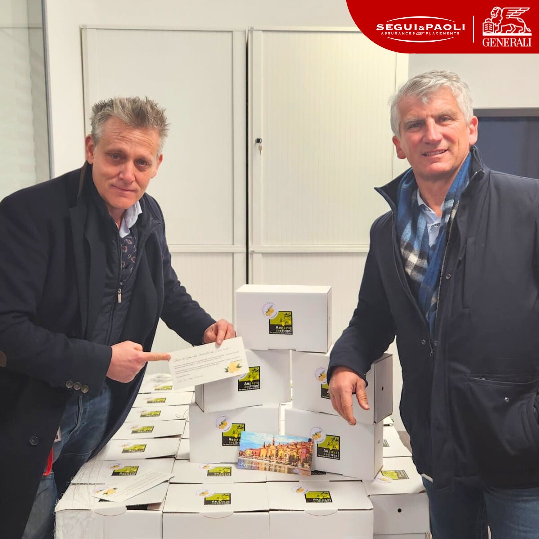 Distribution de citrons 🍋

Paris, la cité de l'amour, a accueilli notre délégation de lions ailés 🦁 

Julie, Nicolas et Jean-Marc ont rencontré nos collaborateurs 🎁 avec une sélection de "perles de soleil" de Menton.

Ravis d'apporter de la couleur à la vie parisienne 🍋💛.
